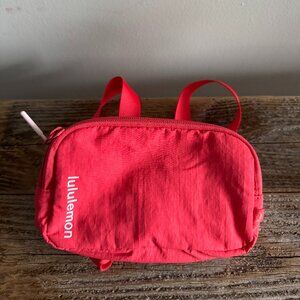USED-Lululemon Mini Belt Bag - Pink Punch/Meadowsweet Pink